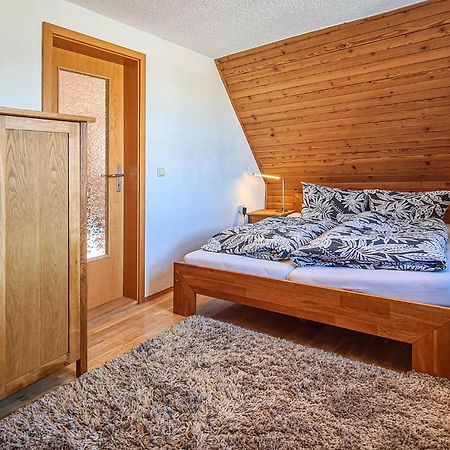 2 Bedroom Awesome Home In Kranichfeld Exterior foto