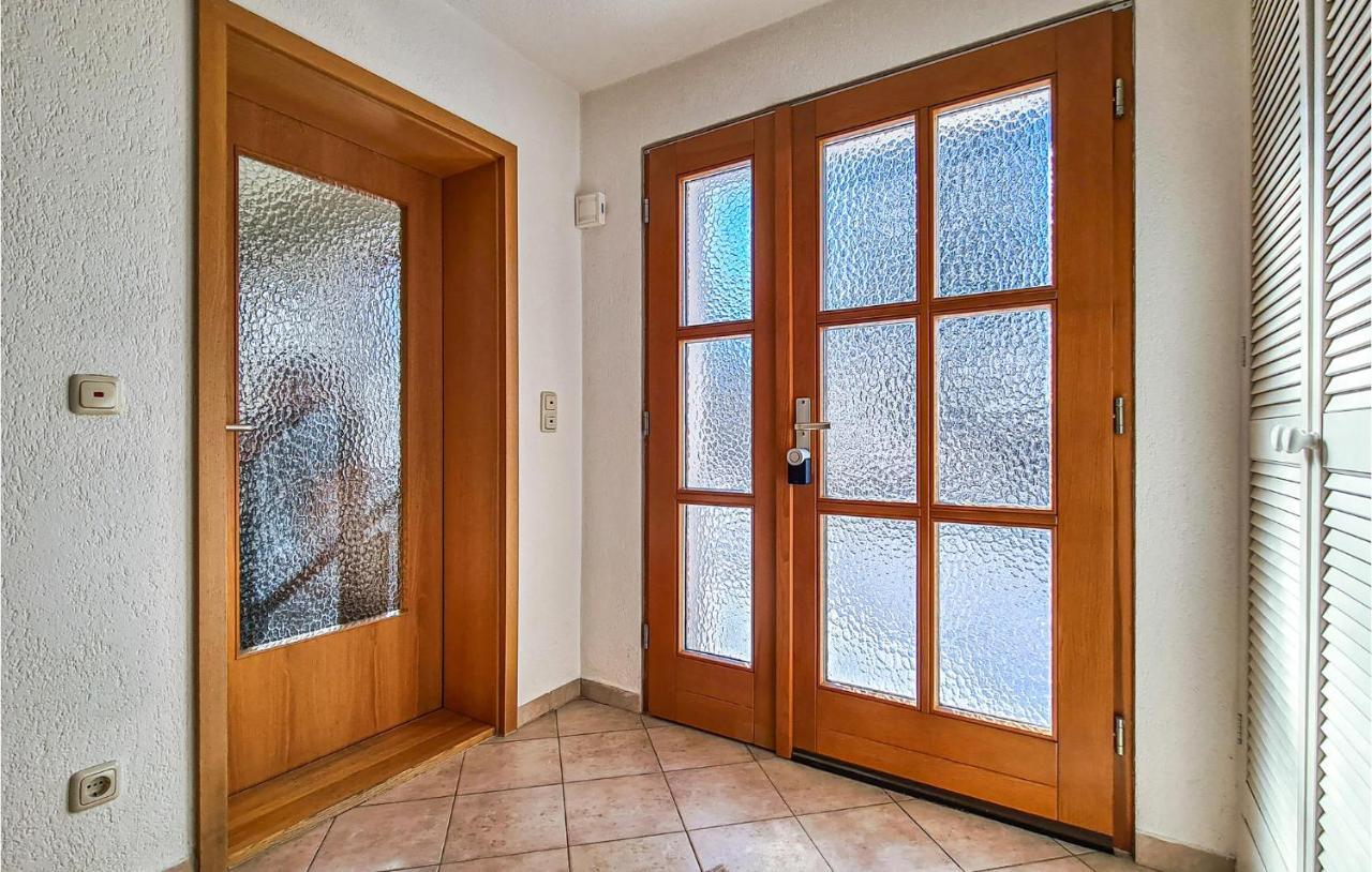 2 Bedroom Awesome Home In Kranichfeld Exterior foto